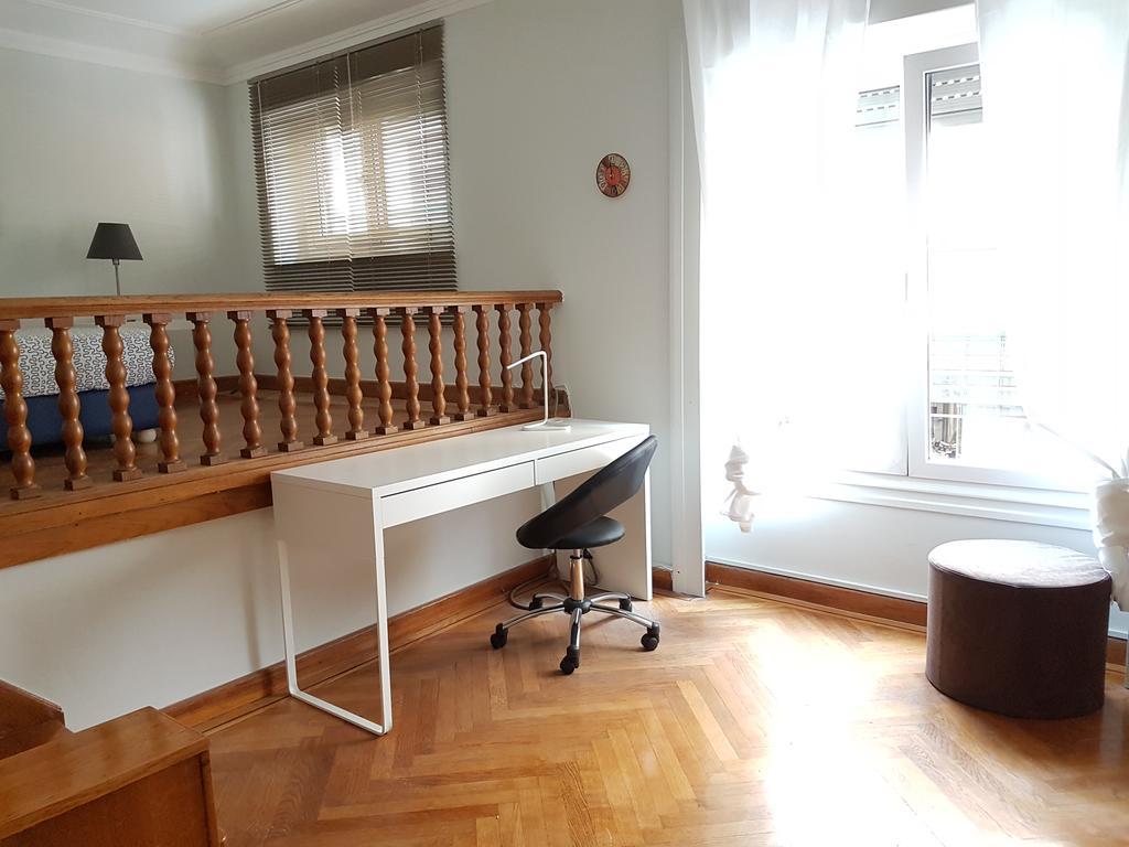 Apartament Errathens Pine Red And Taupe - Athens Center Zewnętrze zdjęcie