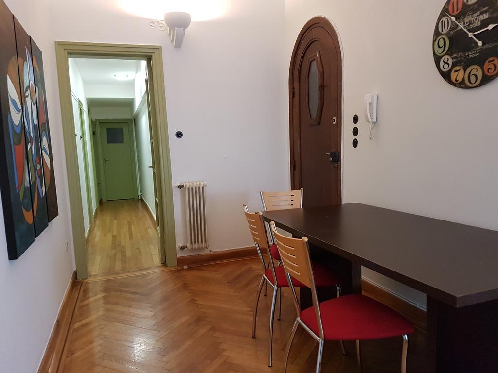 Apartament Errathens Pine Red And Taupe - Athens Center Zewnętrze zdjęcie