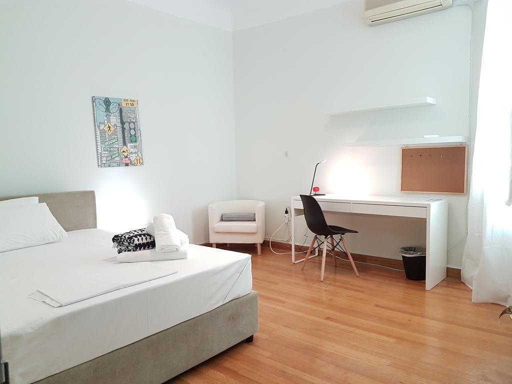 Apartament Errathens Pine Red And Taupe - Athens Center Zewnętrze zdjęcie