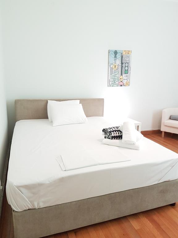 Apartament Errathens Pine Red And Taupe - Athens Center Zewnętrze zdjęcie
