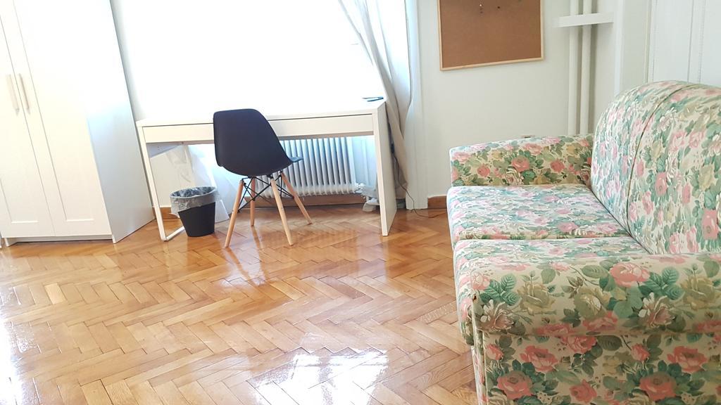 Apartament Errathens Pine Red And Taupe - Athens Center Zewnętrze zdjęcie
