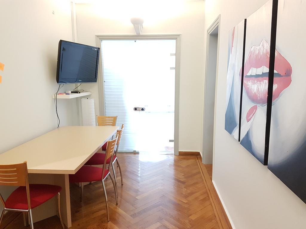 Apartament Errathens Pine Red And Taupe - Athens Center Zewnętrze zdjęcie